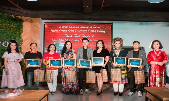   Đêm nhạc đặc biệt của những người  “Đi gieo miền cảm xúc” và chữa lành vết thương tâm hồn